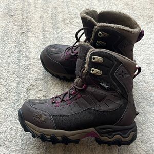 Ladies The North Face Waterproof Hiking Boots, Size 6